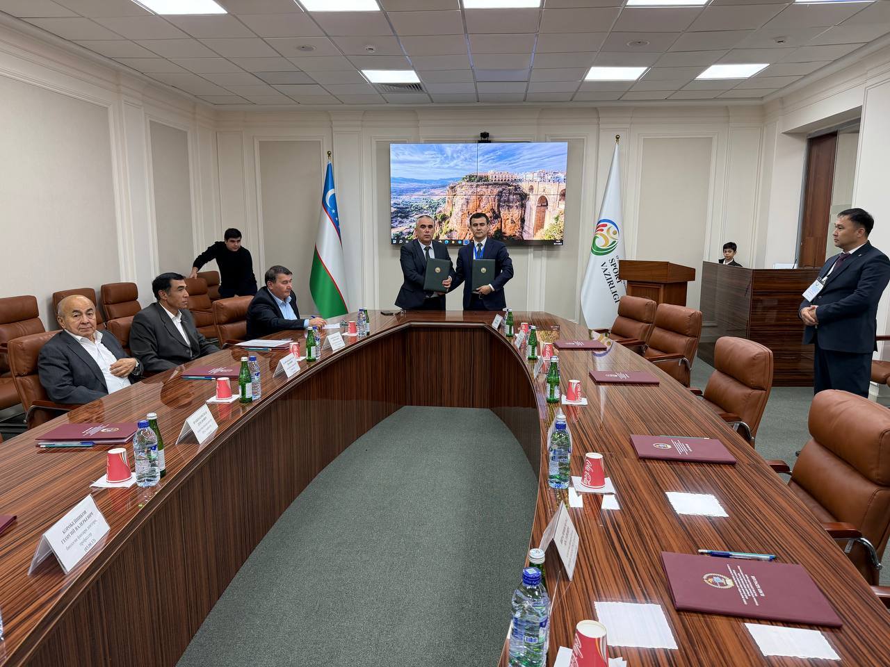 ӨЗБЕКСТАНДА ӨТКЕН ХАЛЫҚАРАЛЫҚ КОНФЕРЕНЦИЯҒА ҚАТЫСТЫ