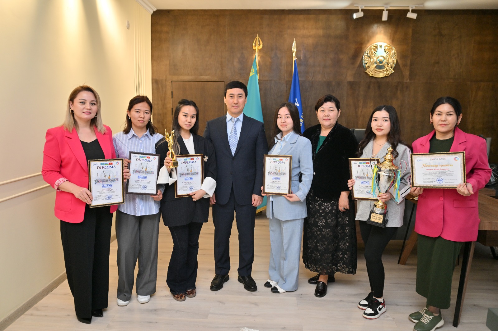 ХАЛЫҚАРАЛЫҚ БАЙҚАУДА «GRAND PRIX» ЖҮЛДЕСІН АЛДЫ